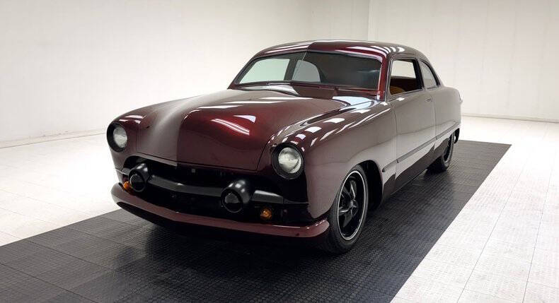 1951 Ford Deluxe