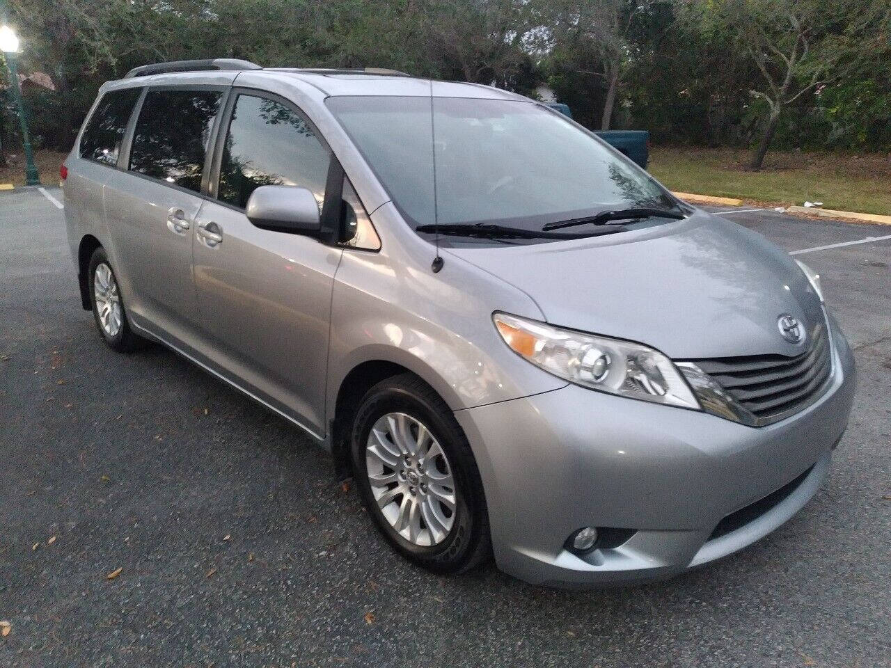 2012 Toyota Sienna  - $14,999