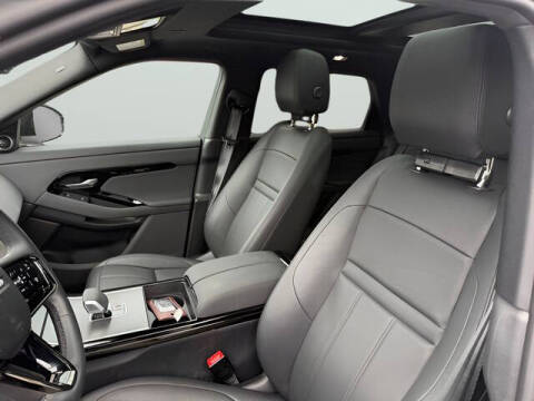 2025 Land Rover Range Rover Evoque P250 Dynamic SE