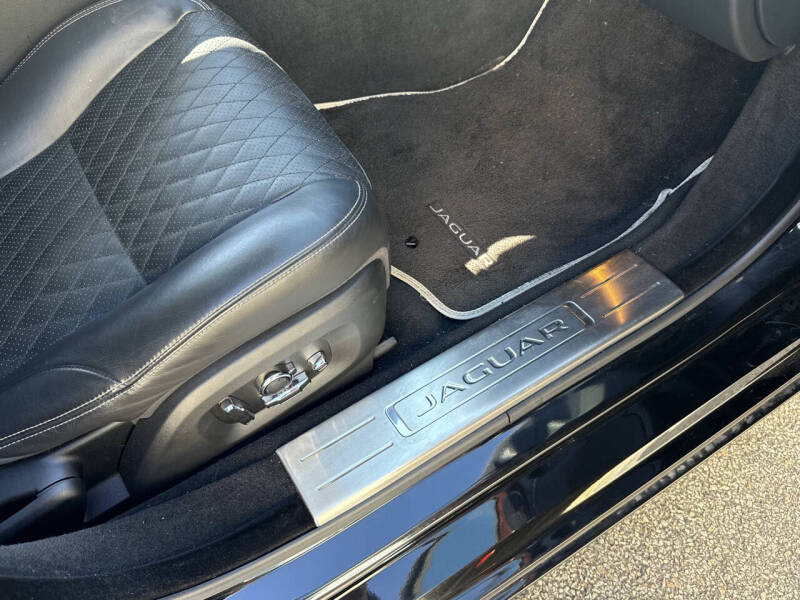 2016 Jaguar XJL Portfolio