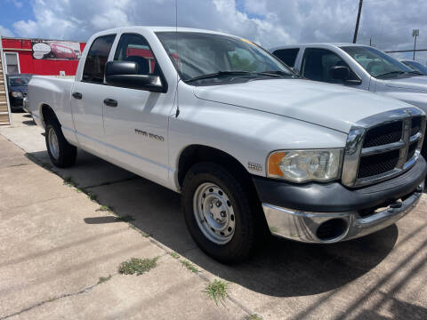 2005 Dodge Ram 1500 for sale at JORGE'S MECHANIC SHOP & AUTO SALES in Houston TX