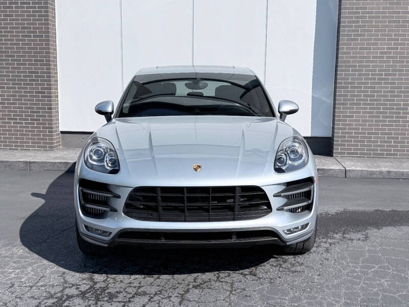 2016 Porsche Macan Turbo