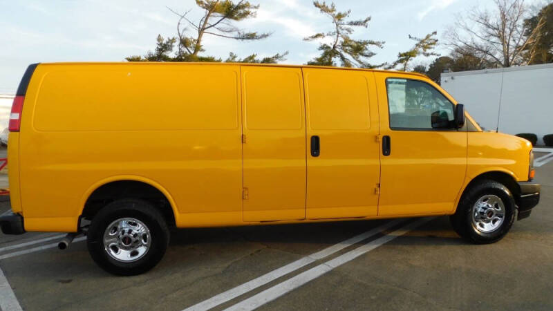 2017 GMC Savana 2500