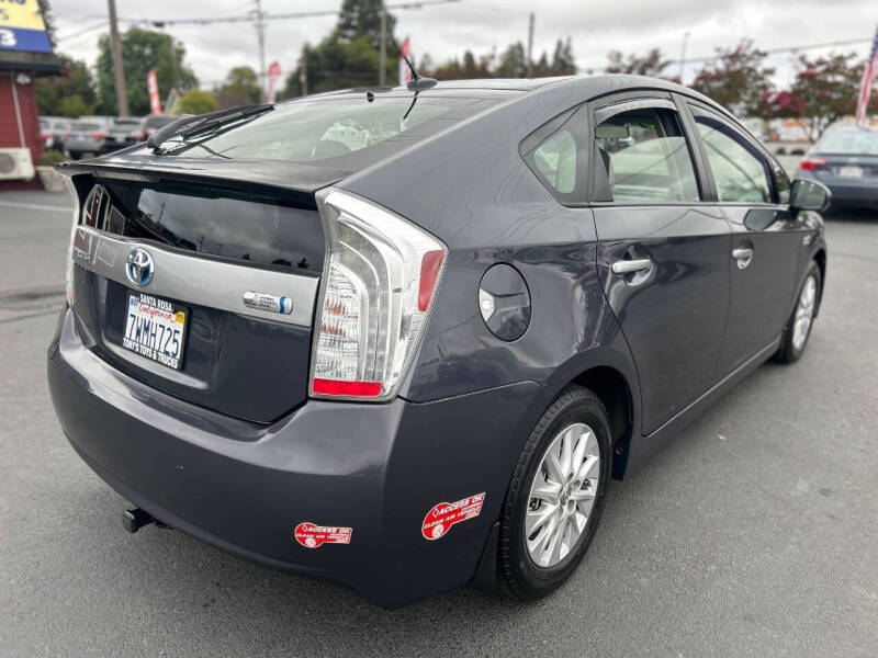 2013 Toyota Prius Plug-in Hybrid