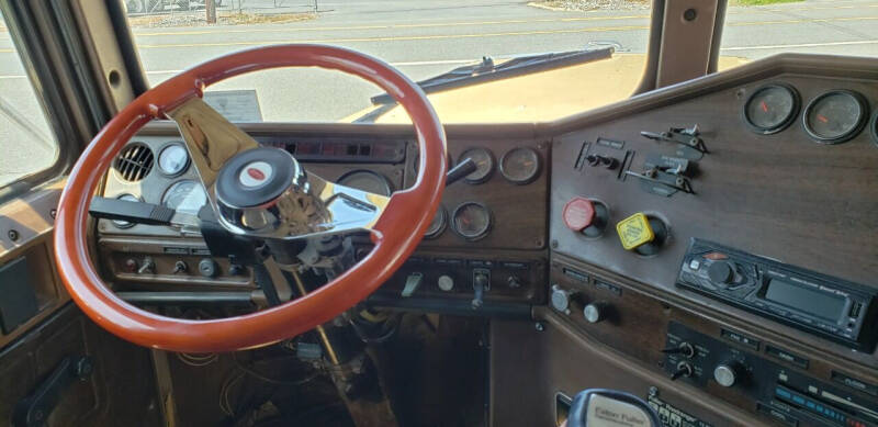 1988 Freightliner FLC112