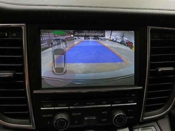 2015 Porsche Panamera 4