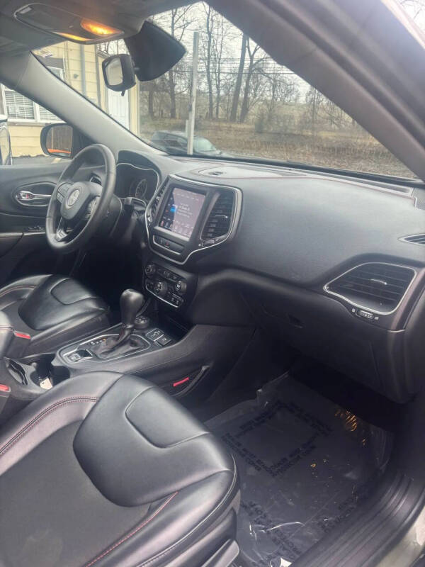 2020 Jeep Cherokee