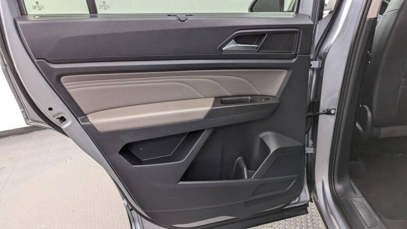 2023 Volkswagen Atlas V6 SE