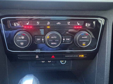 2022 Volkswagen Atlas Cross Sport V6 SEL Premium R-Line 4Motion