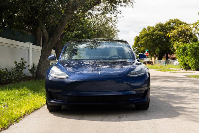 2020 Tesla Model 3 Standard Range