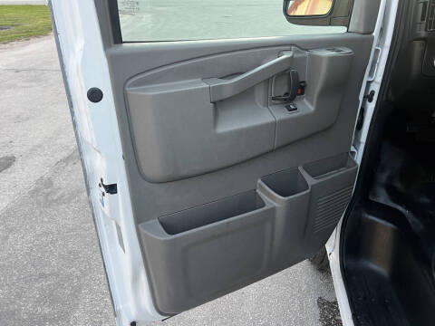 2017 Chevrolet Express 2500