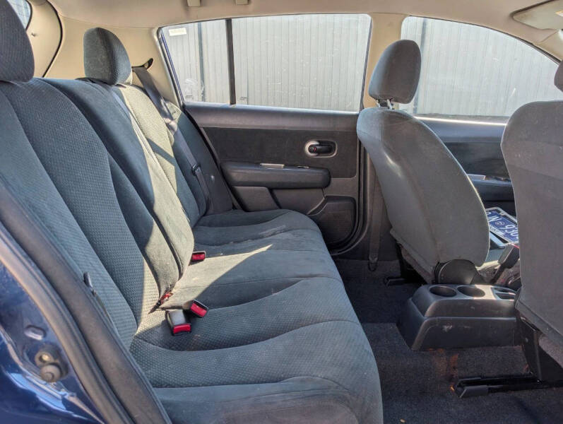 2012 Nissan Versa 1.8 S