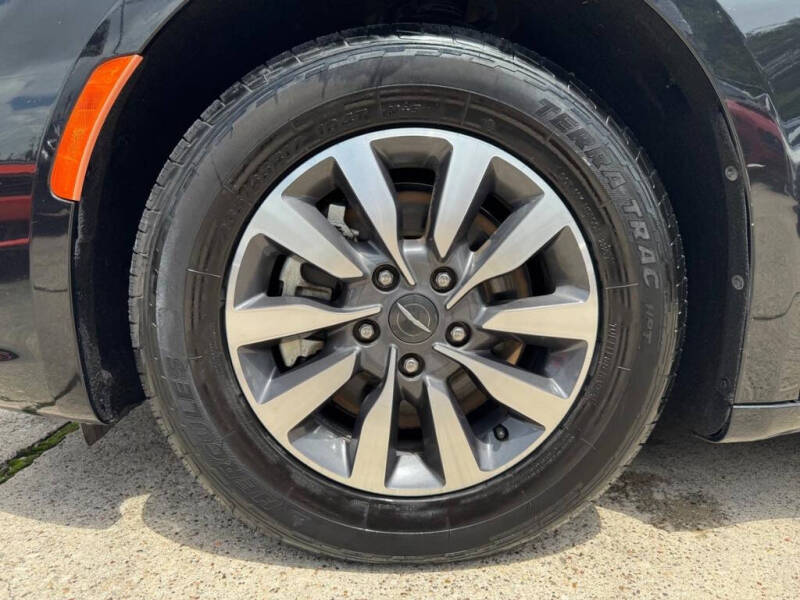 2021 Chrysler Pacifica Touring L