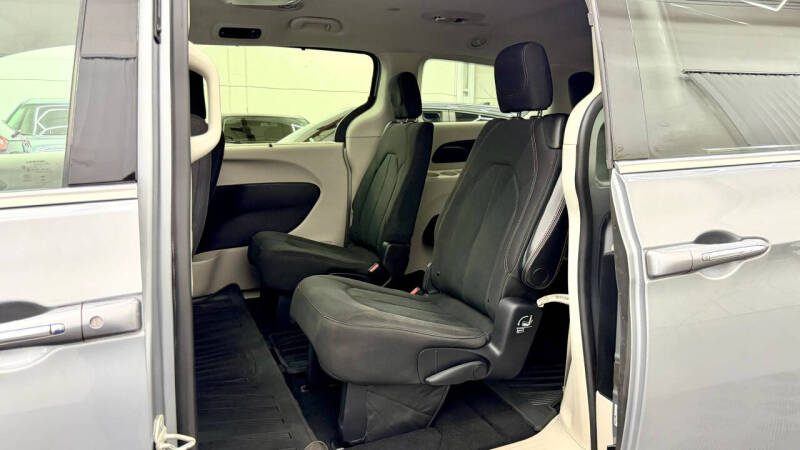 2019 Chrysler Pacifica Touring Plus