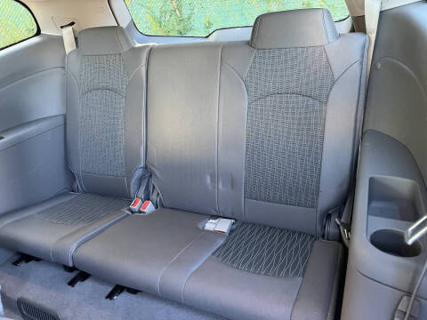 2017 Chevrolet Traverse LS