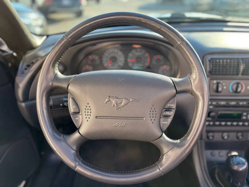 2002 Ford Mustang GT Deluxe