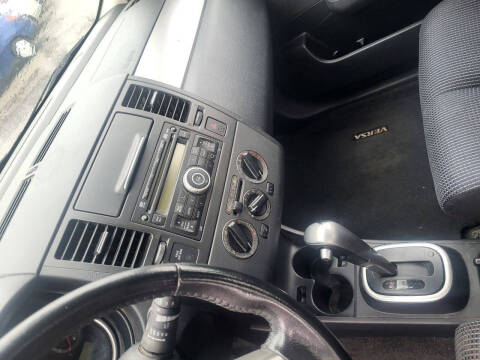 2010 Nissan Versa 1.8 S