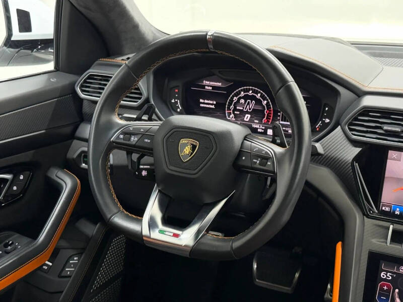 2022 Lamborghini Urus