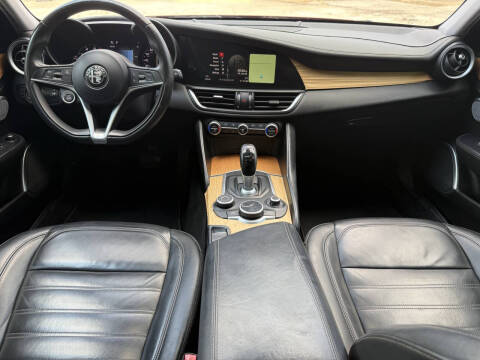 2017 Alfa Romeo Giulia Ti