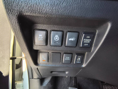 2017 Nissan Pathfinder SL