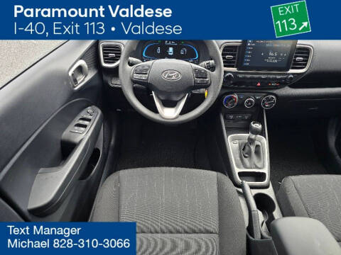2025 Hyundai Venue SE