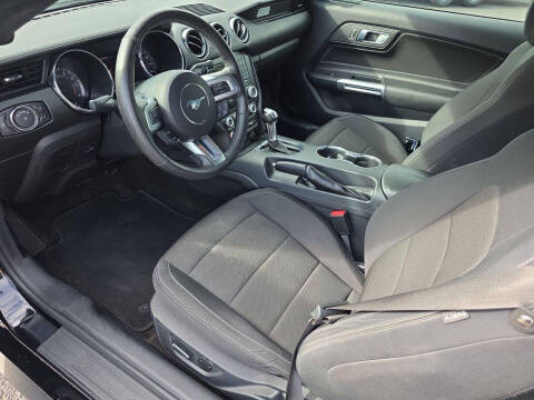 2015 Ford Mustang V6