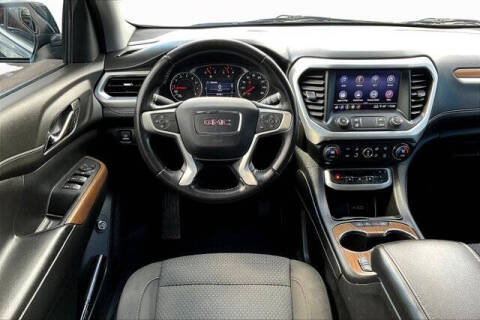 2020 GMC Acadia SLE