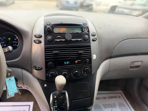 2007 Toyota Sienna LE 8-Passenger
