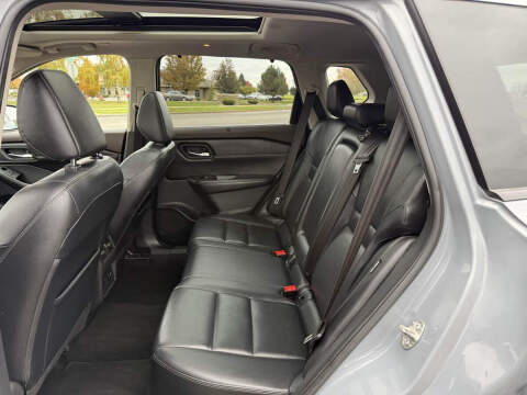 2022 Nissan Rogue SL