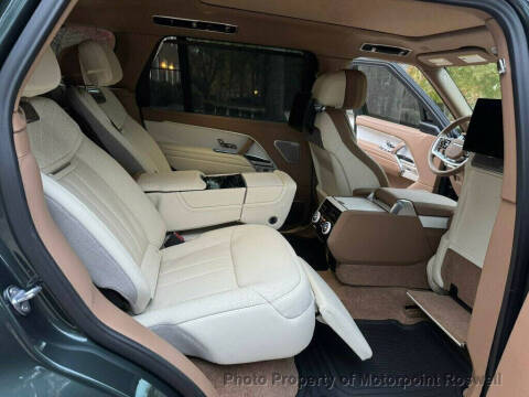 2025 Land Rover Range Rover P615 SV LWB