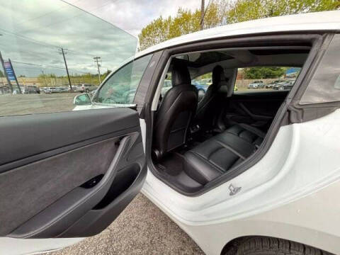 2018 Tesla Model 3 Mid Range