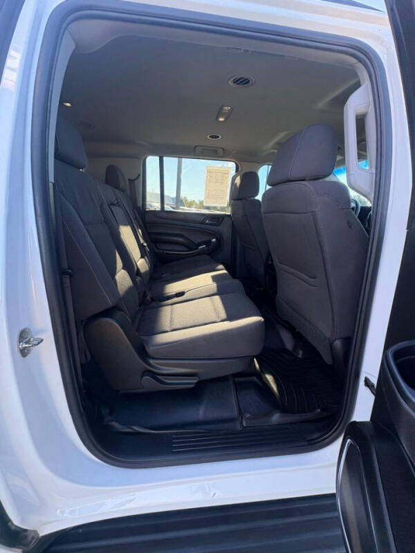 2017 Chevrolet Suburban LS