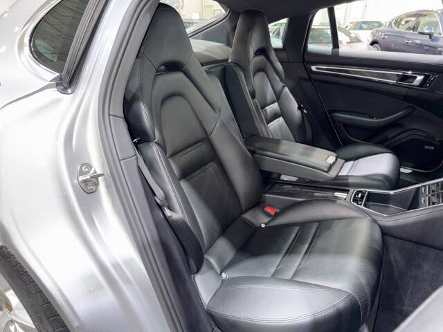 2018 Porsche Panamera 4S