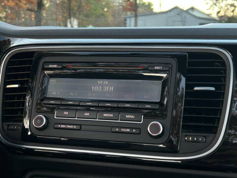 2013 Volkswagen Beetle Convertible 2.5L 50s Edition