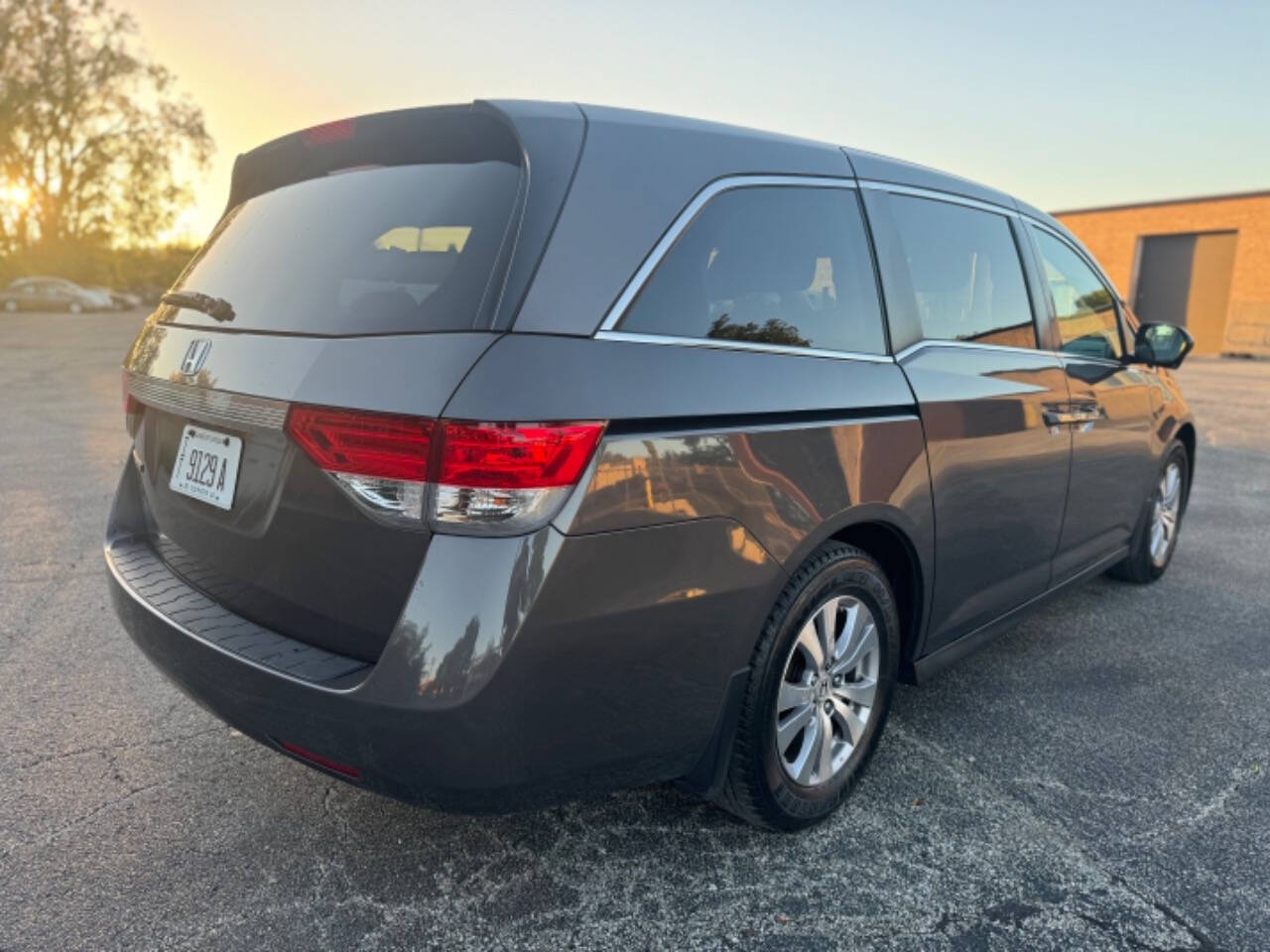 2015 Honda Odyssey for sale at Ideal Cars LLC in Skokie, IL