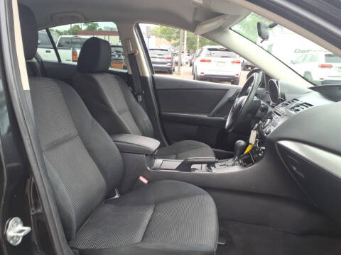 2013 Mazda MAZDA3 i SV