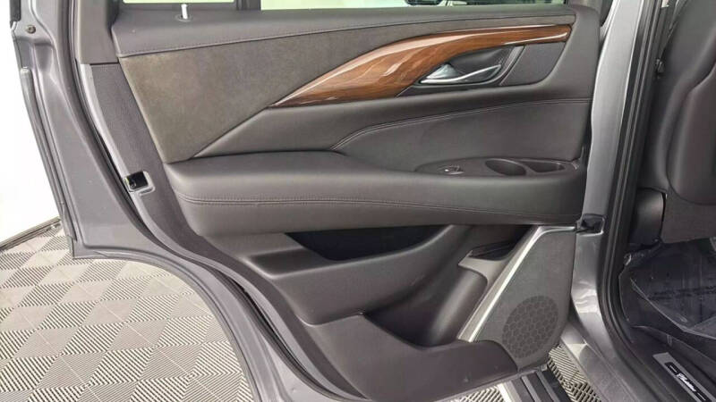 2020 Cadillac Escalade Premium Luxury