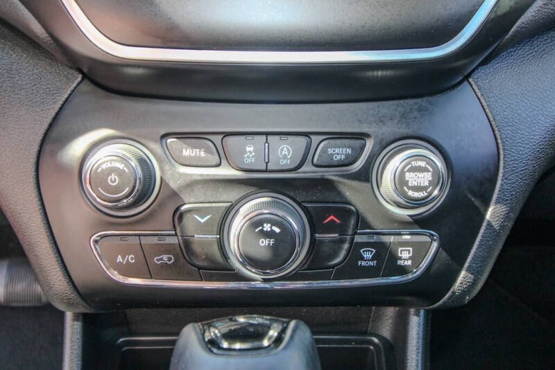 2021 Jeep Cherokee Altitude