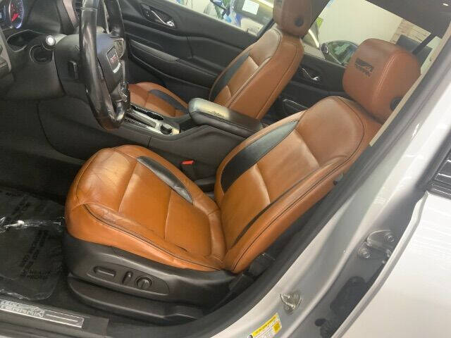 2017 GMC Acadia SLT-1