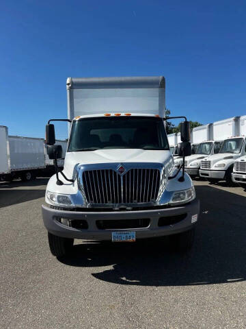 2018 International DuraStar 4300