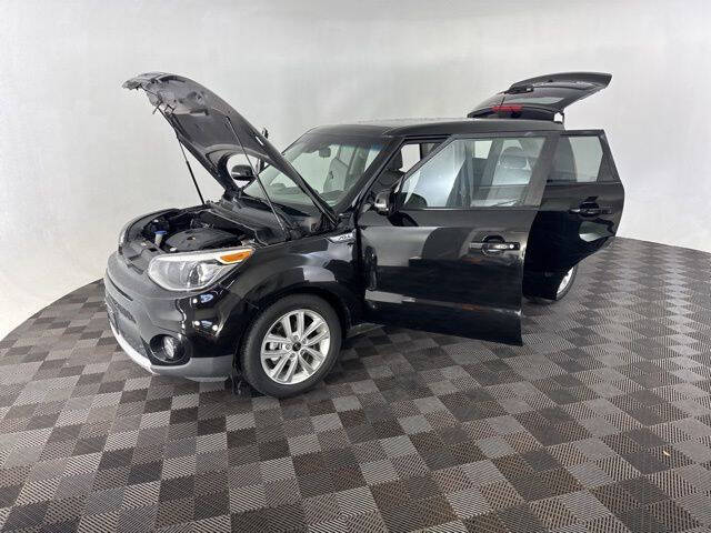 2017 Kia Soul +