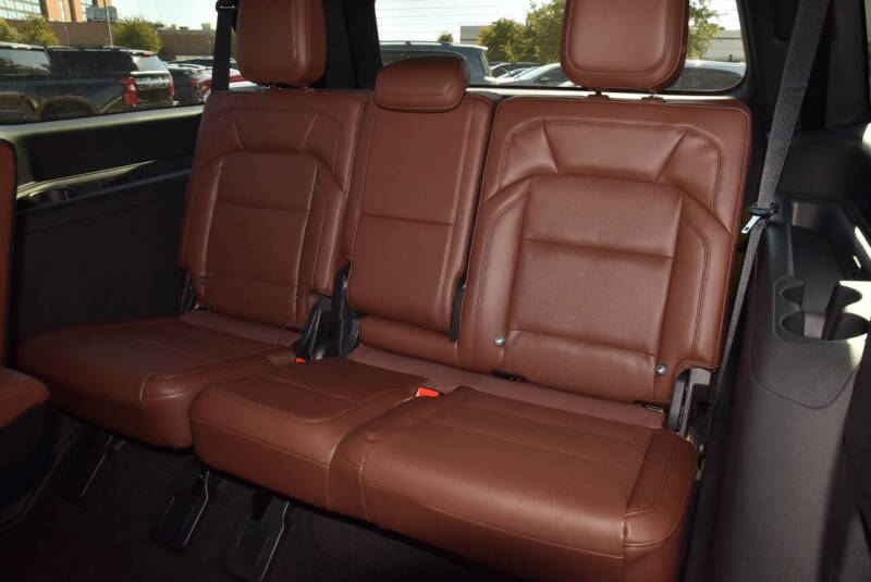 2025 Lincoln Navigator L Reserve