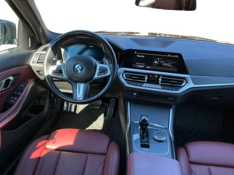 2022 BMW 3 Series 330e