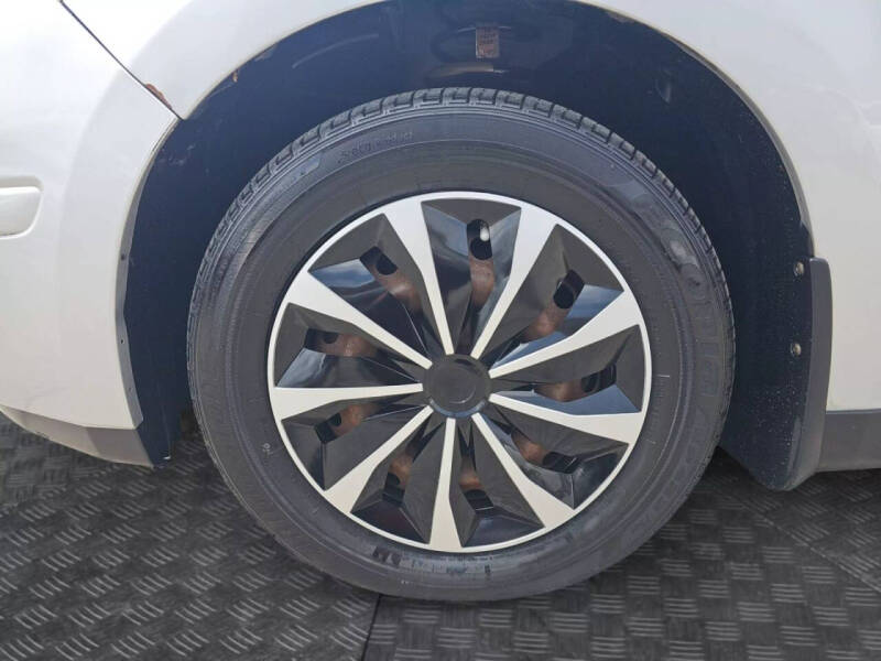 2008 Nissan Versa 1.8 S