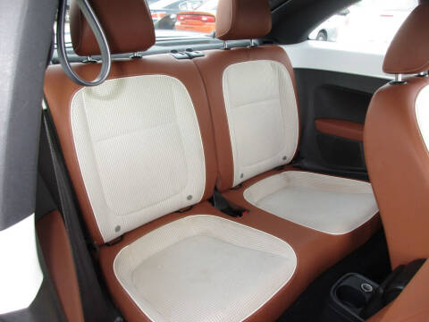 2015 Volkswagen Beetle 1.8T Classic PZEV