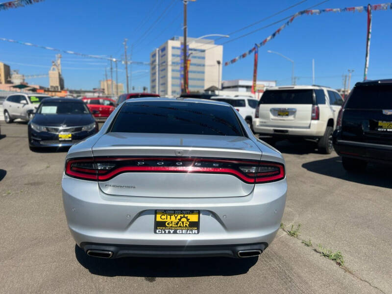 2020 Dodge Charger SXT