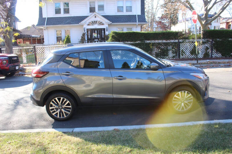 2021 Nissan Kicks SV