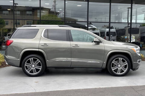 2017 GMC Acadia Denali
