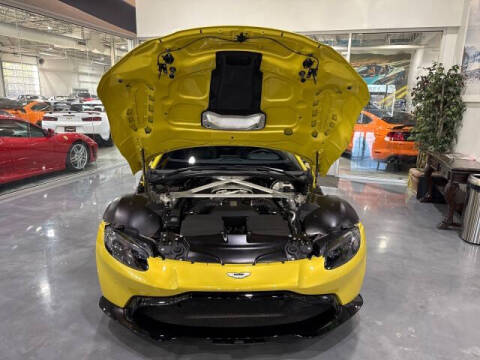 2019 Aston Martin Vantage