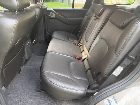 2007 Nissan Pathfinder LE